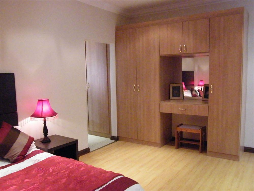 Littlefield Luxury Suite Johannesburg Dış mekan fotoğraf